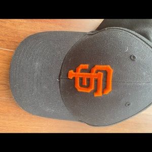 SF GIANTS HAT